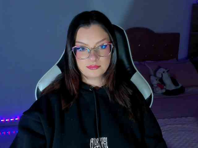 OphelianaRose webcam