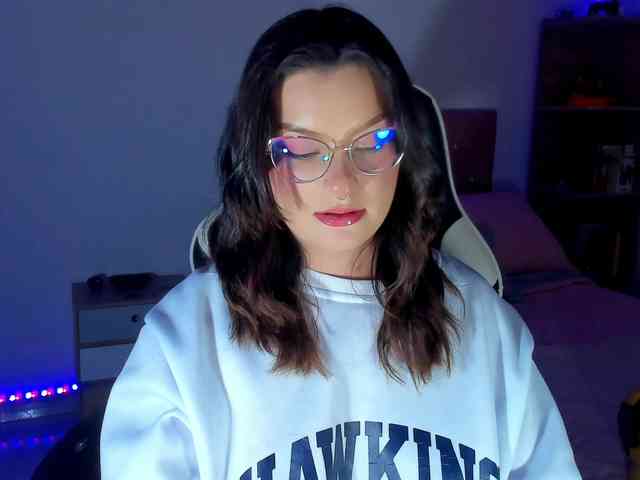 OphelianaRose webcam