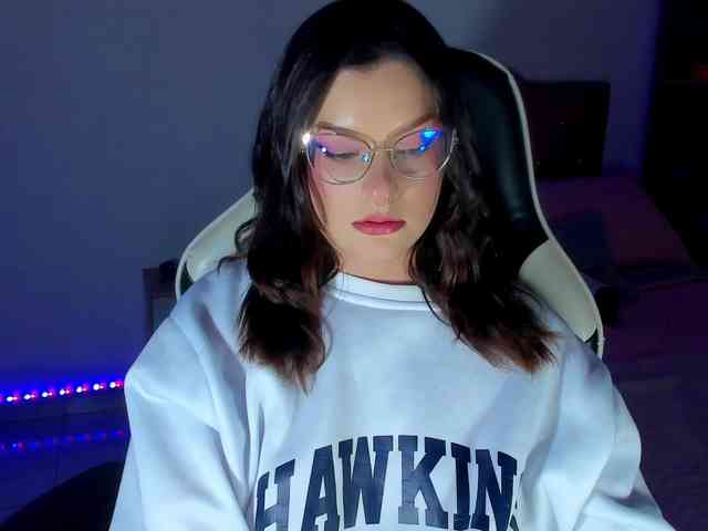 OphelianaRose webcam