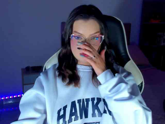 OphelianaRose webcam