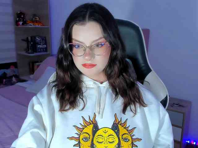 OphelianaRose webcam