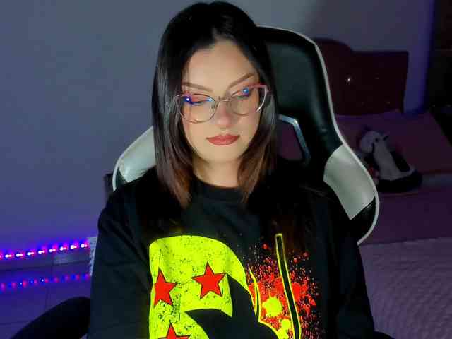 OphelianaRose webcam