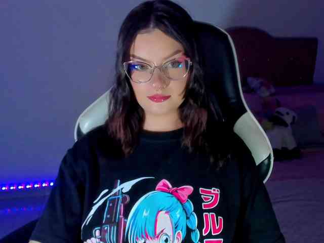 OphelianaRose webcam