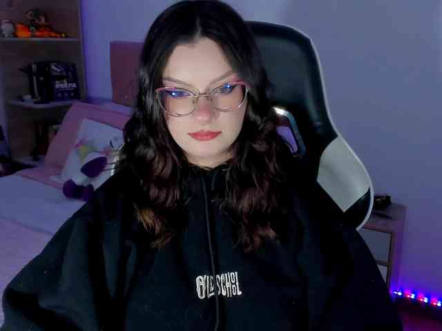 OphelianaRose webcam