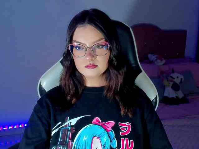 OphelianaRose webcam