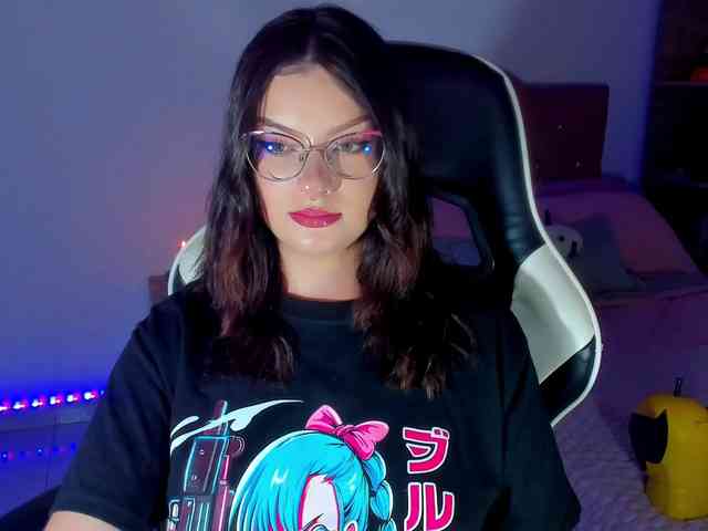 OphelianaRose webcam