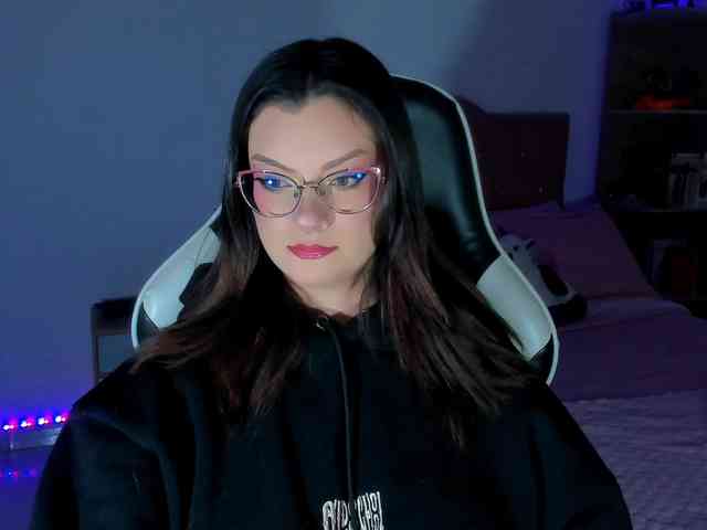 OphelianaRose webcam