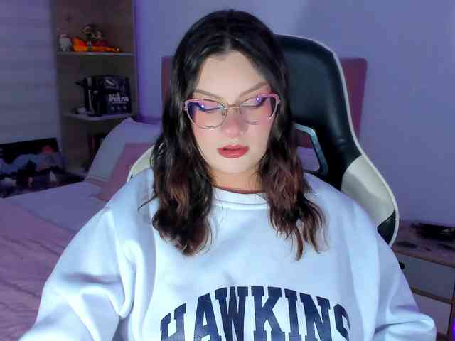 OphelianaRose webcam