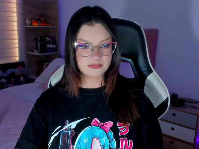 OphelianaRose webcam