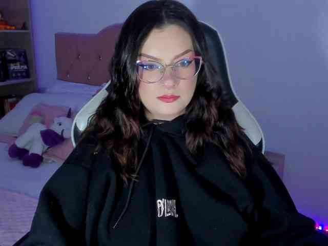 OphelianaRose webcam