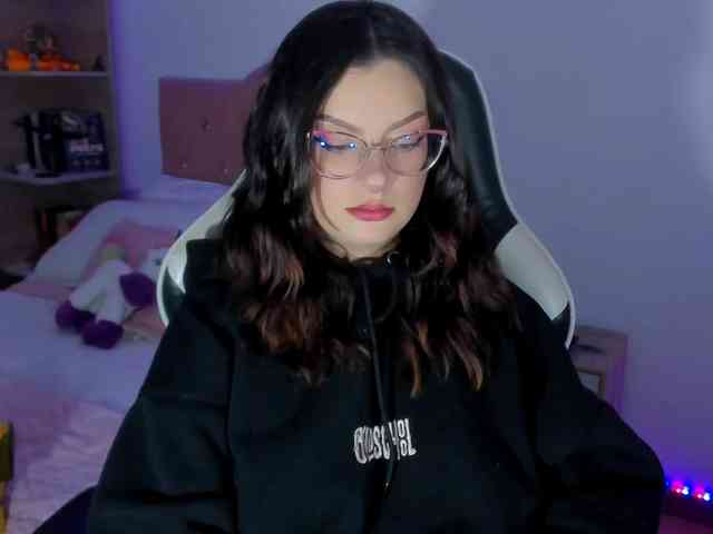 OphelianaRose webcam