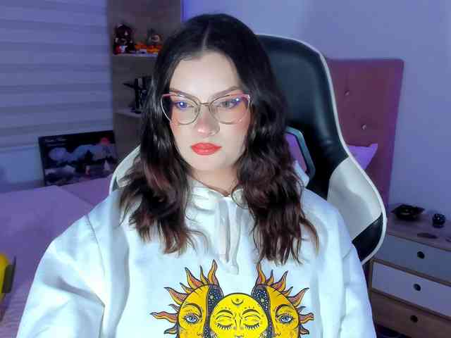 OphelianaRose webcam