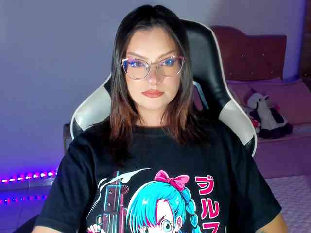 OphelianaRose webcam
