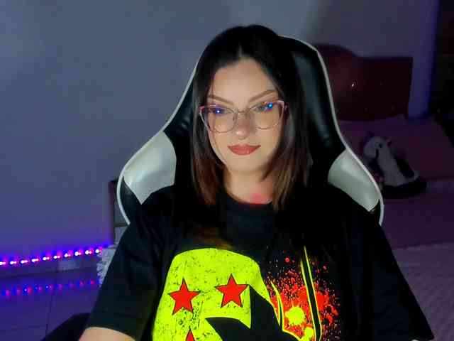 OphelianaRose webcam