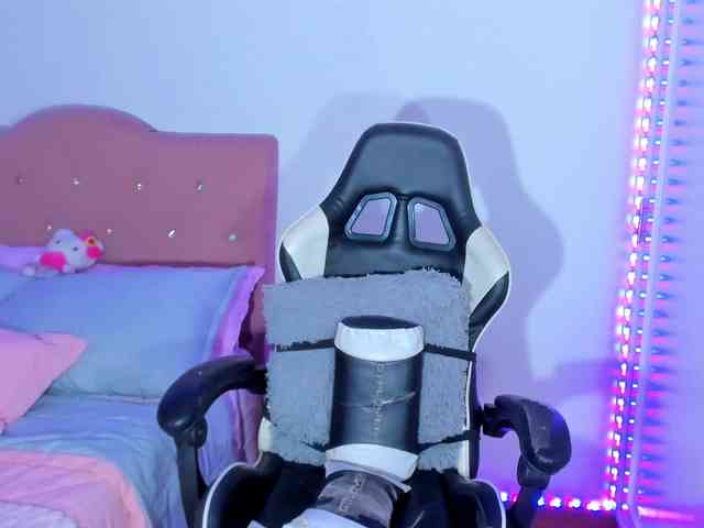 OphelianaRose webcam