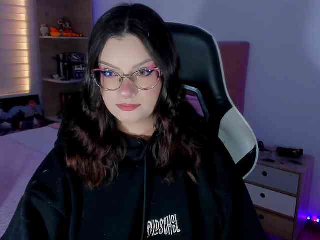 OphelianaRose webcam