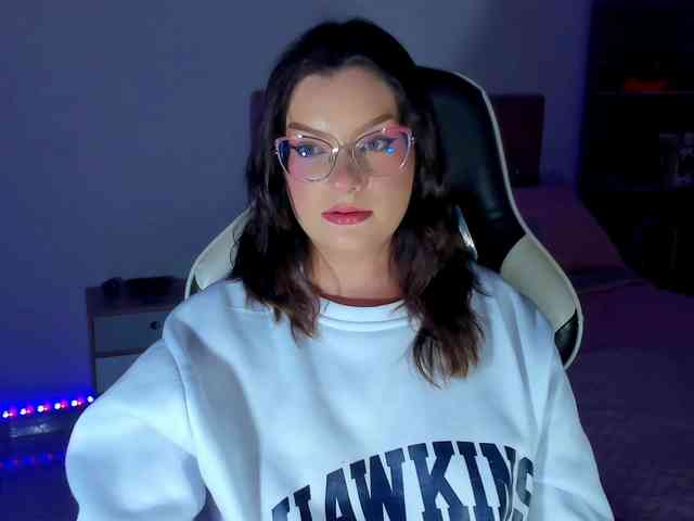 OphelianaRose webcam