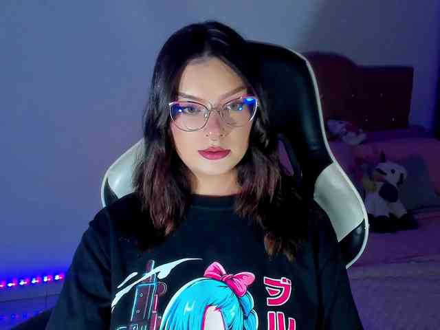 OphelianaRose webcam