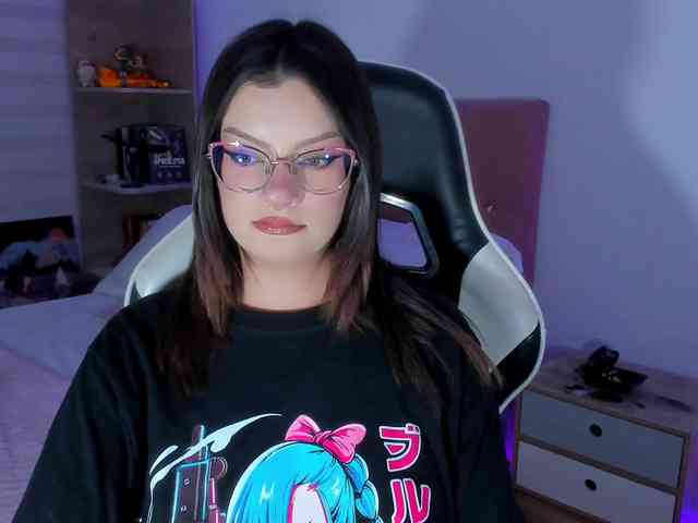 OphelianaRose webcam
