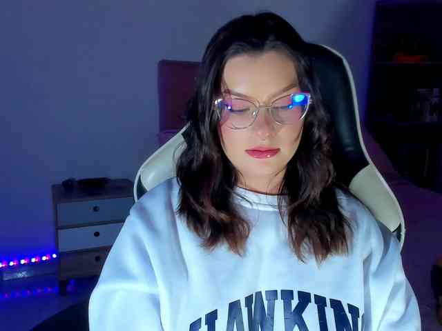 OphelianaRose webcam