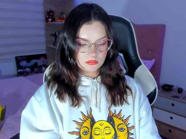 OphelianaRose webcam