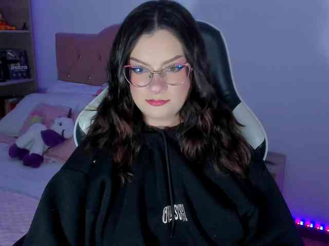 OphelianaRose webcam