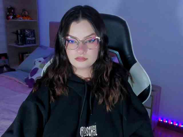 OphelianaRose webcam