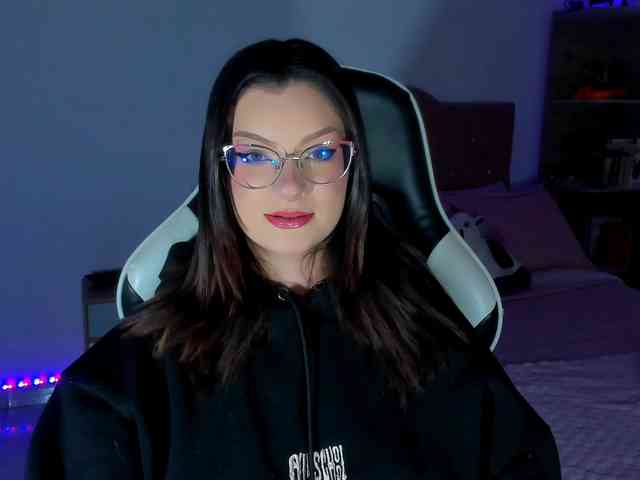 OphelianaRose webcam