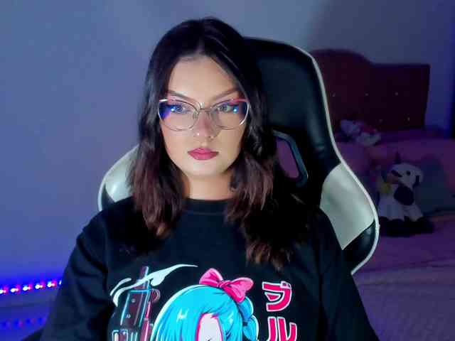 OphelianaRose webcam