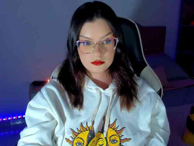 OphelianaRose webcam