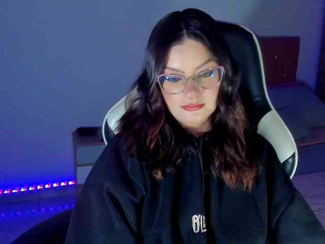 OphelianaRose webcam