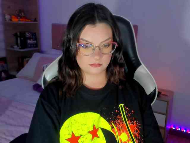 OphelianaRose webcam