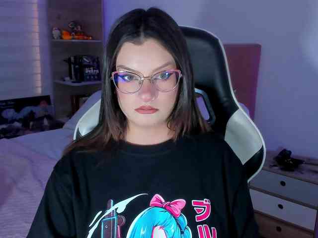 OphelianaRose webcam