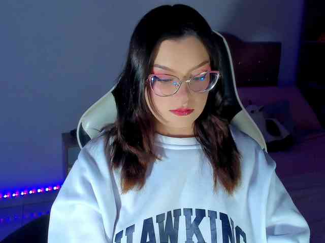 OphelianaRose webcam