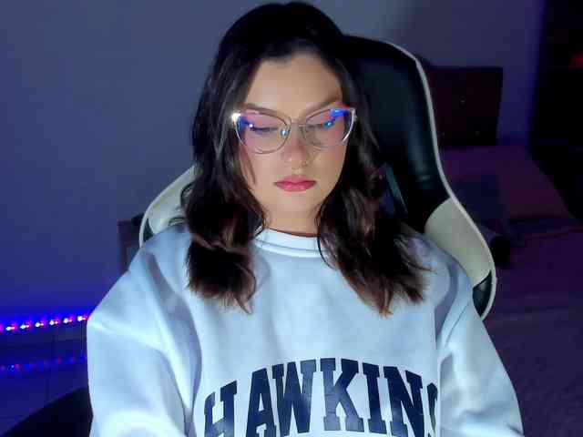 OphelianaRose webcam