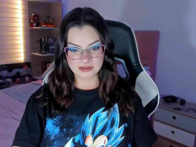 OphelianaRose webcam