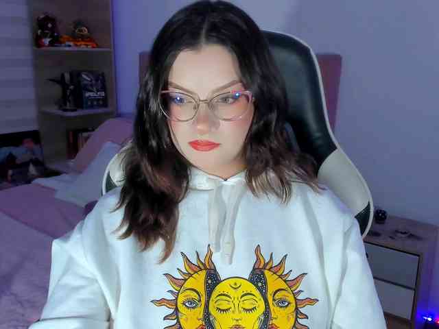 OphelianaRose webcam