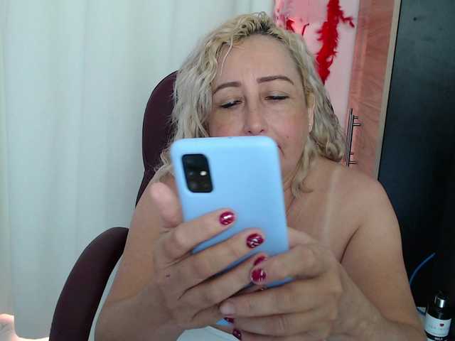 Mature2025 live cam on BongaCams
