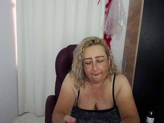 Mature2025 live cam on BongaCams