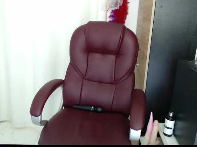 Mature2025, live now on BongaCams