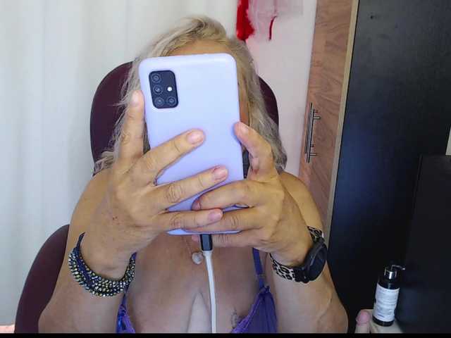 Mature2025 live cam on BongaCams