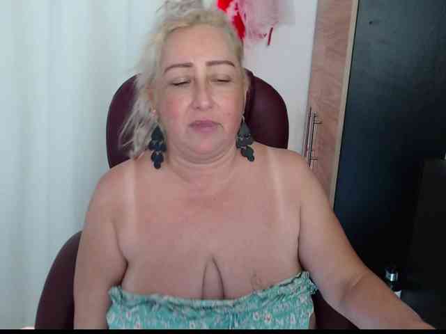 Mature2025 webcam
