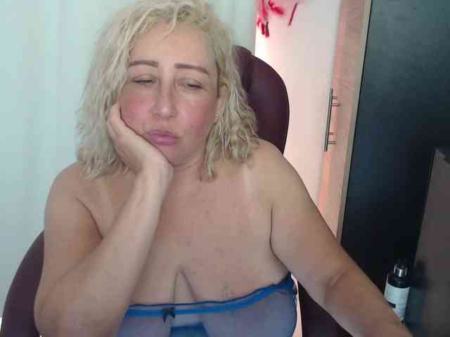 Mature2025 webcam