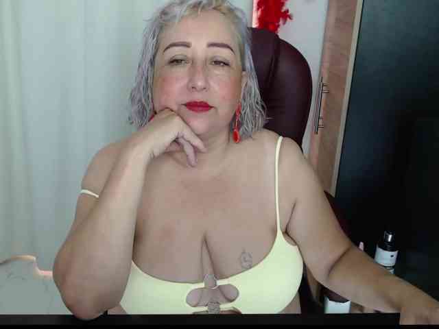 Mature2025 webcam