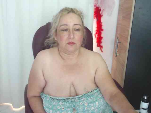 Mature2025 webcam