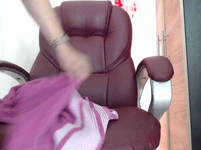 Mature2025 webcam