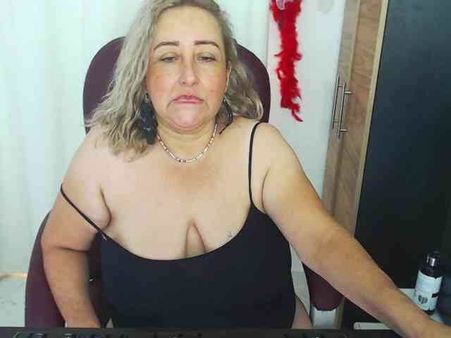 Mature2025 webcam