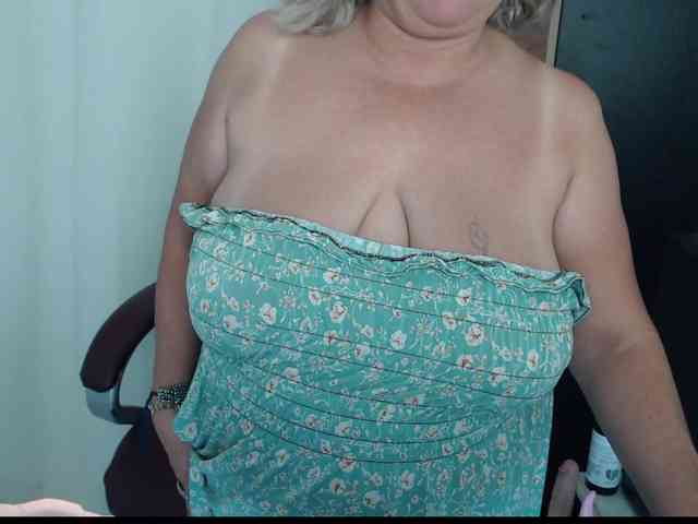 Mature2025 webcam