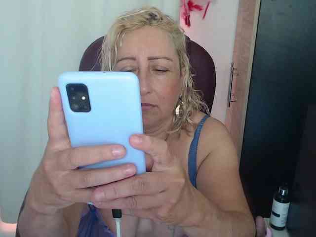 Mature2025 webcam