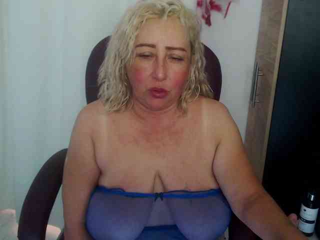 Mature2025 webcam